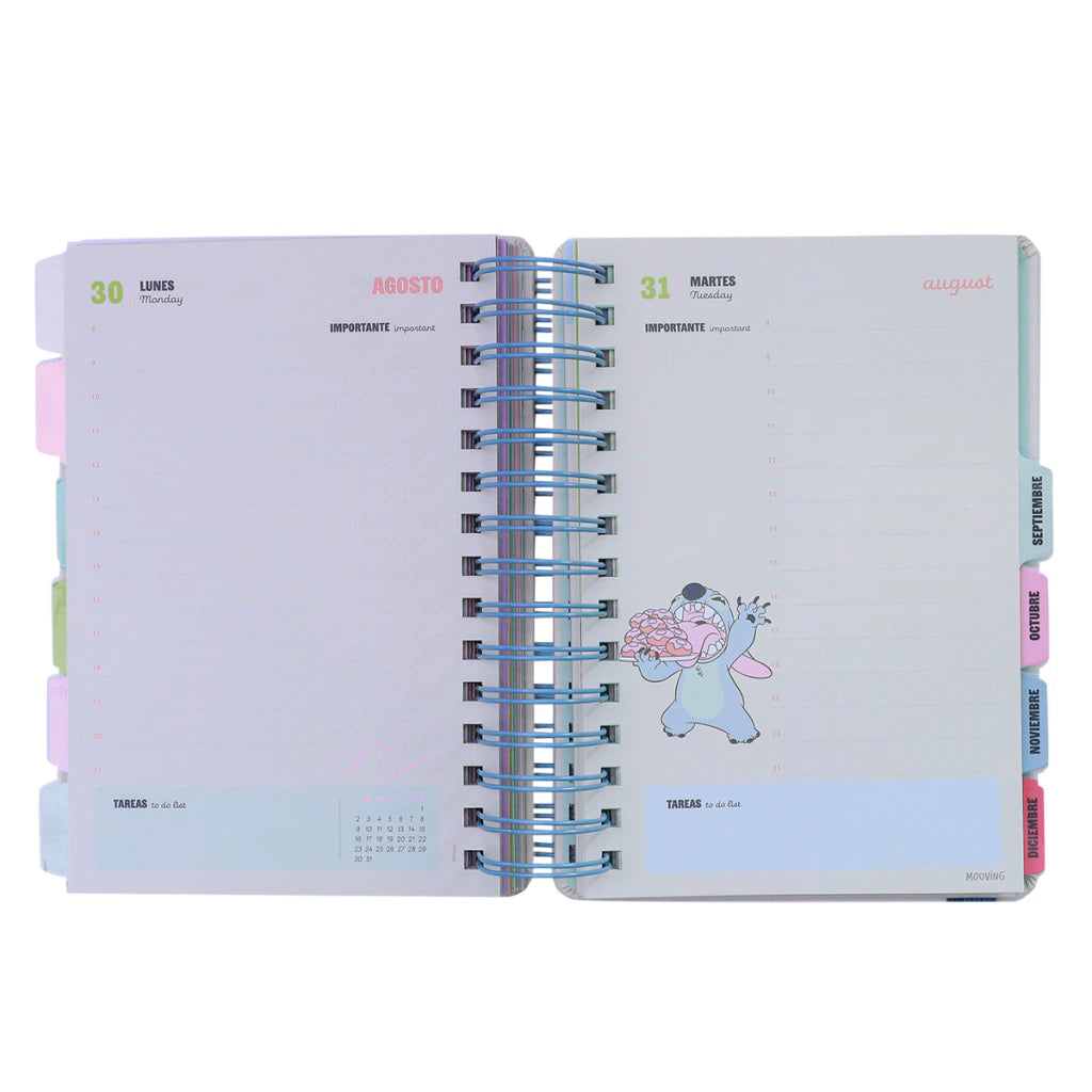 Agenda 2027 Mooving A5 Diaria - Stitch - Woopy | Librería Online Argentina — Cuadernos, Marcadores y Más
